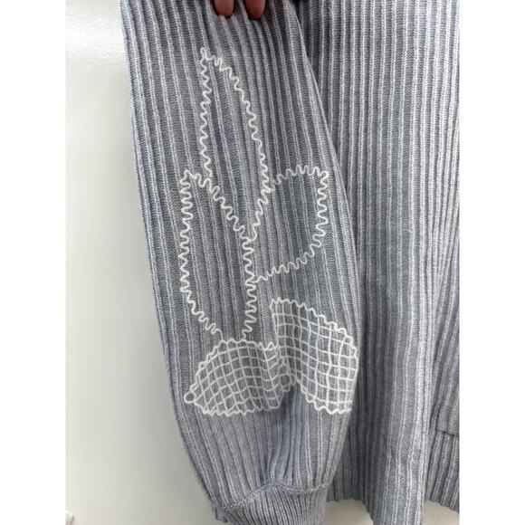 Alison Sheri Ribbed Knit Sweater Medium Pullover Embroidery Classic Graceful - Picture 3 of 5